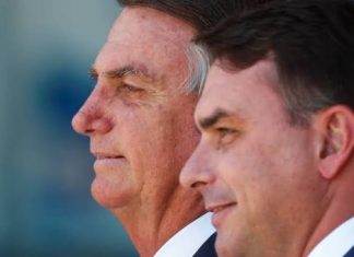 Moraes suspende visitas de Flávio Bolsonaro ao pai e manda apurar possível propaganda eleitoral antecipada